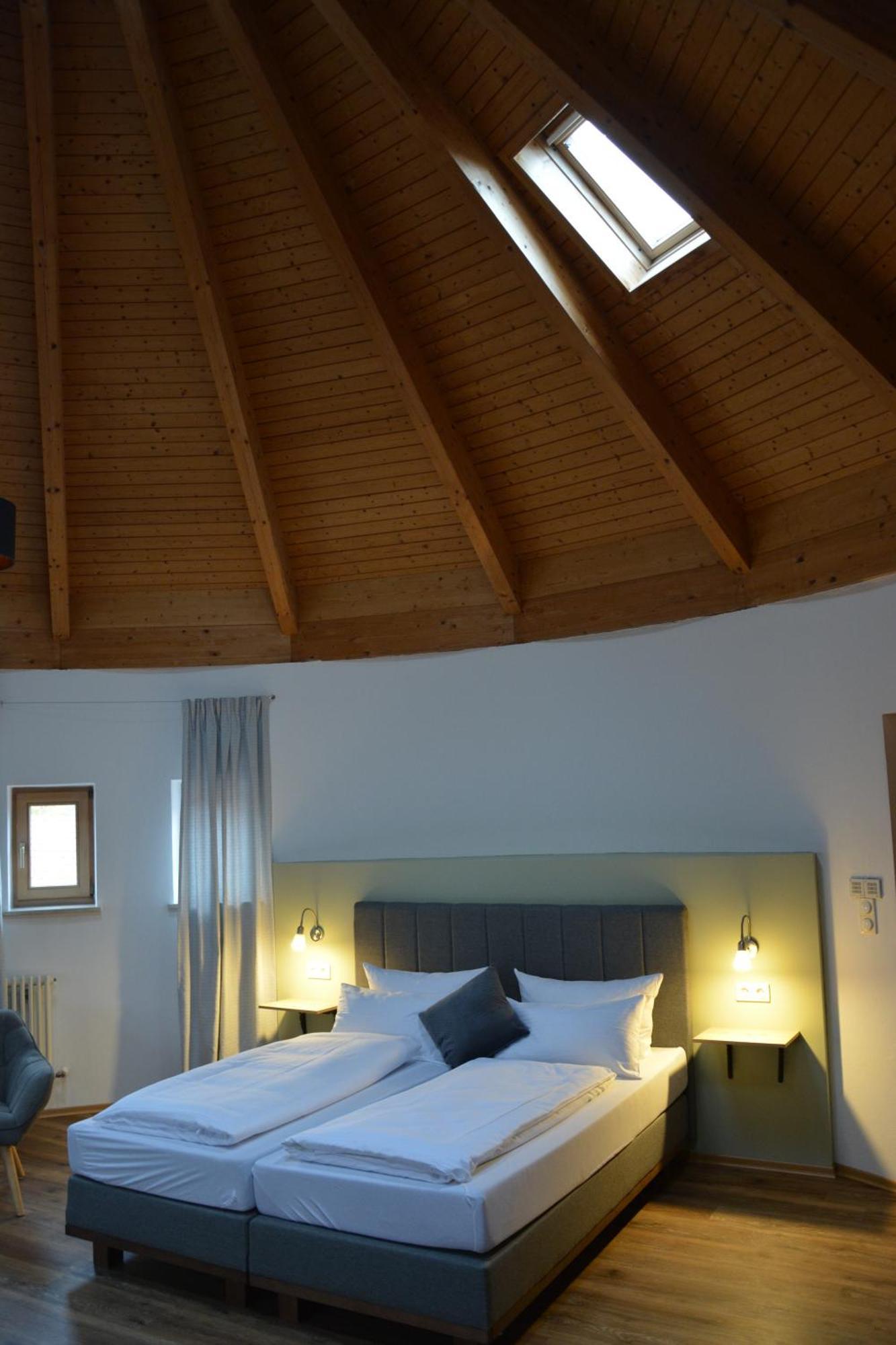 Hotel Garni Kern Halfing Экстерьер фото