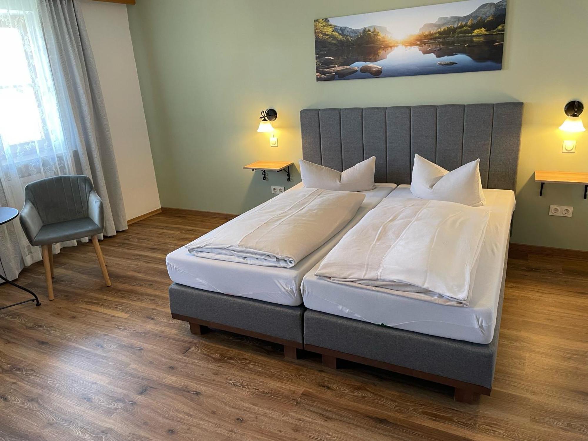 Hotel Garni Kern Halfing Экстерьер фото